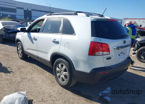 2013 Kia Sorento Lx z USA, uszkodzony, nr VIN 5XYKT4A67DG349960